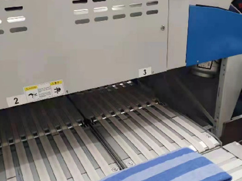 肇州巾类折叠机-01